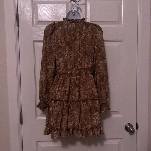 Boutique Small Snake Printed Fall Layered Dress - Picture 4 of 5